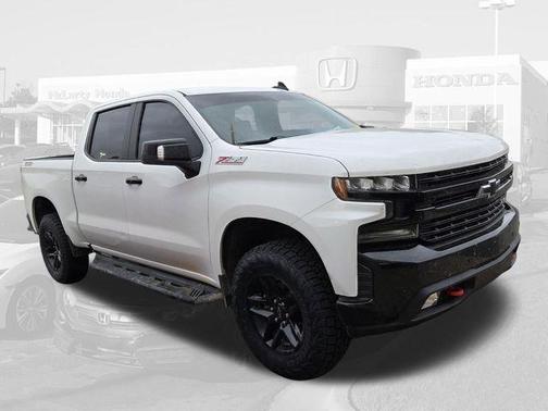 Summit White 2021 Chevrolet Silverado 1500 LT Trail Boss