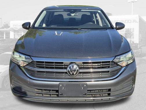 Pyrite Silver Metallic 2024 Volkswagen Jetta 1.5T SE