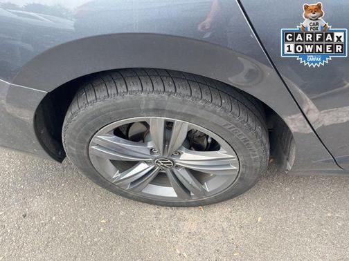 Pyrite Silver Metallic 2024 Volkswagen Jetta 1.5T SE