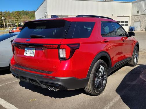 2025 Ford Explorer ST
