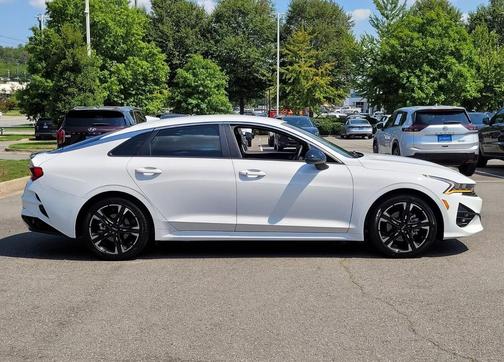 2024 Kia K5 GT-Line