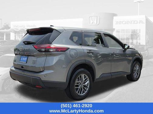 Gun Metallic 2024 Nissan Rogue S