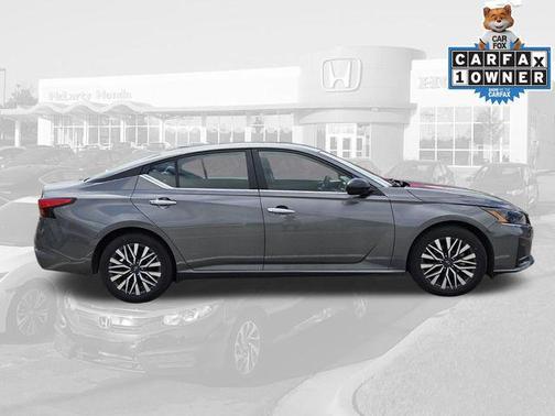 Gun Metallic 2024 Nissan Altima 2.5 SV