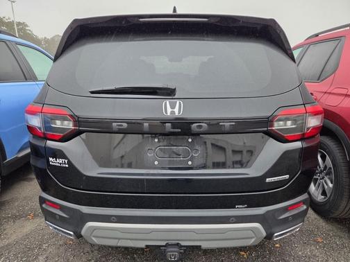 2023 Honda Pilot Touring 8-Passenger