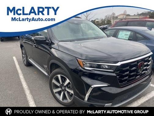 2023 Honda Pilot Touring 8-Passenger