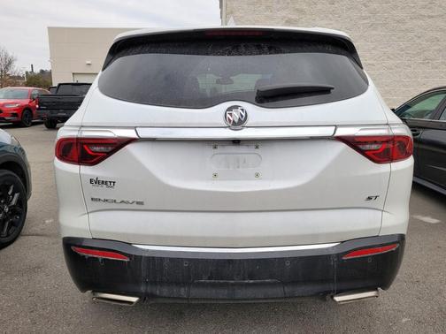 2022 Buick Enclave FWD Essence