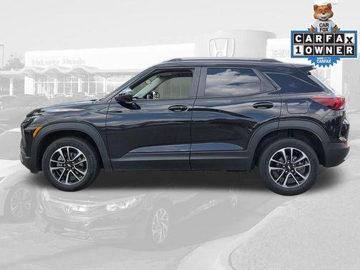 Mosaic Black Metallic 2025 Chevrolet Trailblazer LT