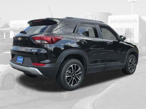 Mosaic Black Metallic 2025 Chevrolet Trailblazer LT