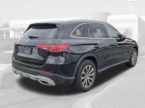 Black 2024 Mercedes-Benz GLC 300 Base