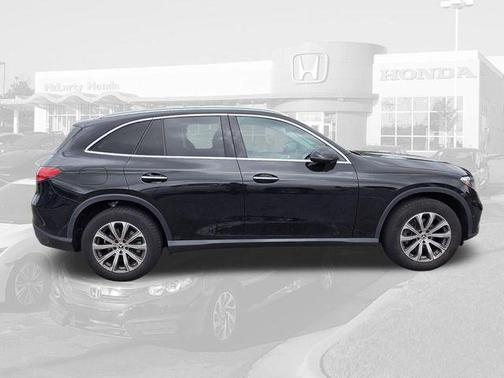 Black 2024 Mercedes-Benz GLC 300 Base