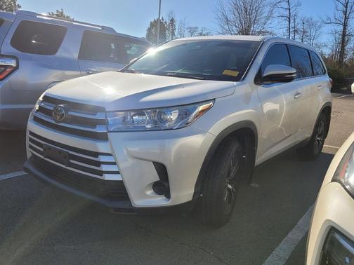 2019 Toyota Highlander LE