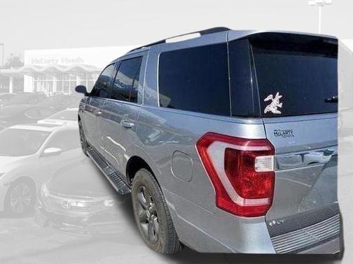 Iconic Silver Metallic 2021 Ford Expedition XLT