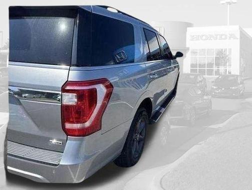 Iconic Silver Metallic 2021 Ford Expedition XLT