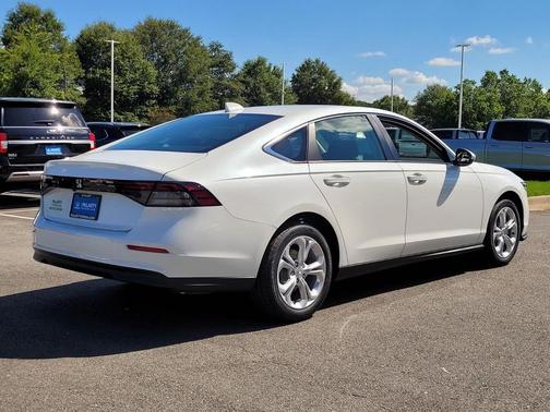 2025 Honda Accord LX 1.5T