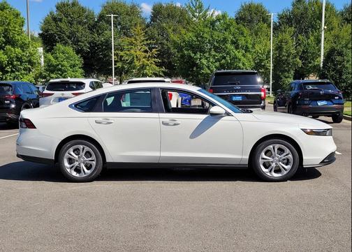 2025 Honda Accord LX 1.5T