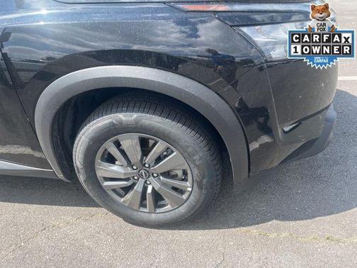 2024 Nissan Pathfinder SV FWD