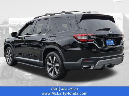 Crystal Black Pearl 2024 Honda Pilot Elite