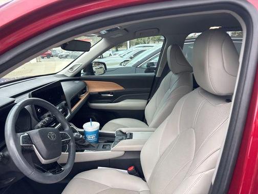 Ruby Flare Pearl 2024 Toyota Grand Highlander Limited