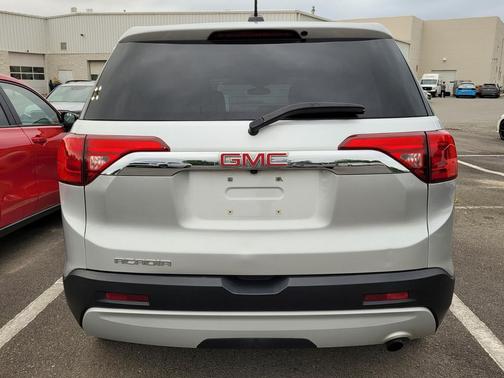 2018 GMC Acadia SLE-1