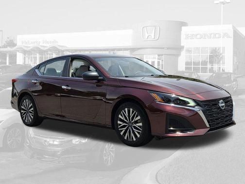 Garnet Pearl Metallic 2025 Nissan Altima 2.5 SV