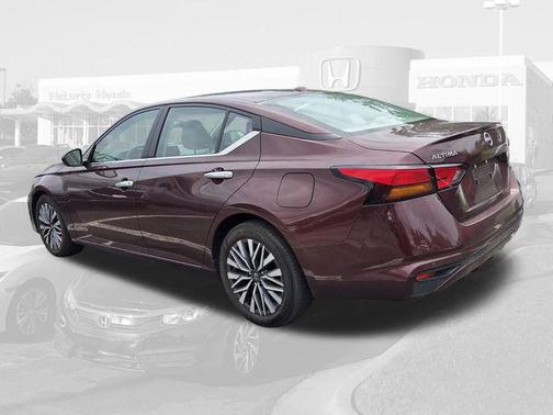 Garnet Pearl Metallic 2025 Nissan Altima 2.5 SV