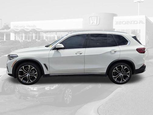 Alpine White 2022 BMW X5 sDrive40i