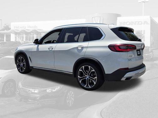 Alpine White 2022 BMW X5 sDrive40i