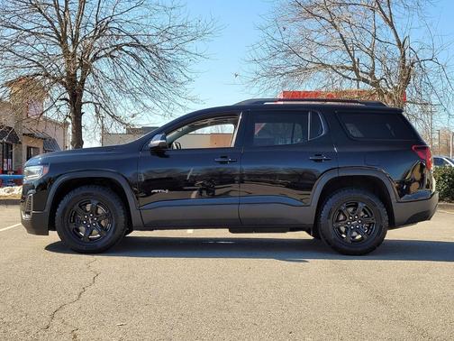 2023 GMC Acadia AWD AT4