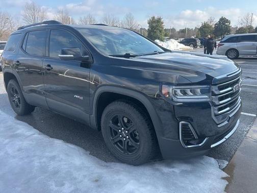 2023 GMC Acadia AWD AT4