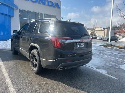 2023 GMC Acadia AWD AT4