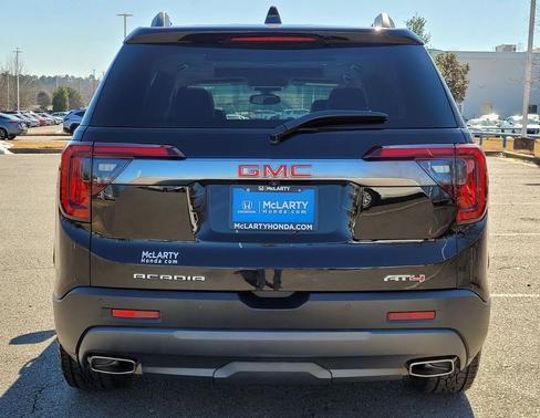 2023 GMC Acadia AWD AT4