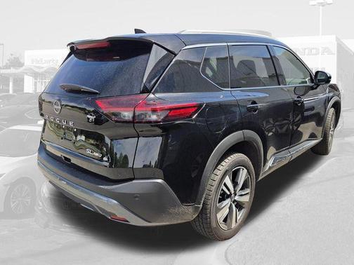 Super Black 2023 Nissan Rogue SL