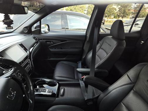 2023 Honda Ridgeline Black
