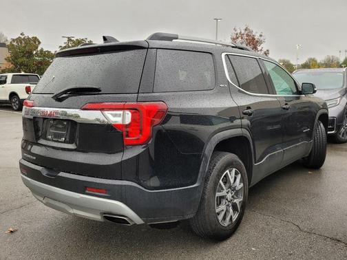 2023 GMC Acadia FWD SLT