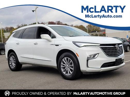 2023 Buick Enclave Essence FWD