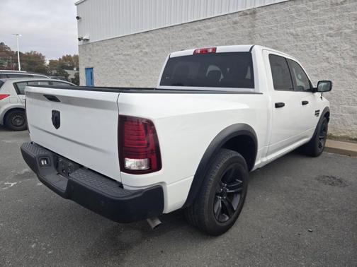 2024 RAM 1500 Classic Warlock Crew Cab 4x2 5'7' Box