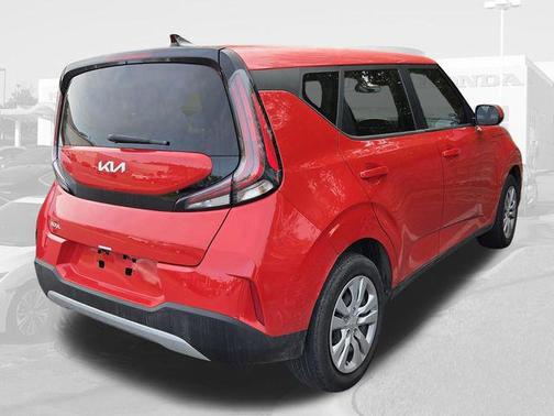 Inferno Red 2024 Kia Soul LX
