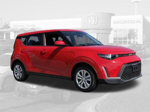 Inferno Red 2024 Kia Soul LX