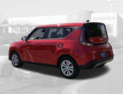 Inferno Red 2024 Kia Soul LX