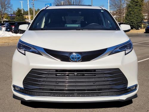 2022 Toyota Sienna Platinum