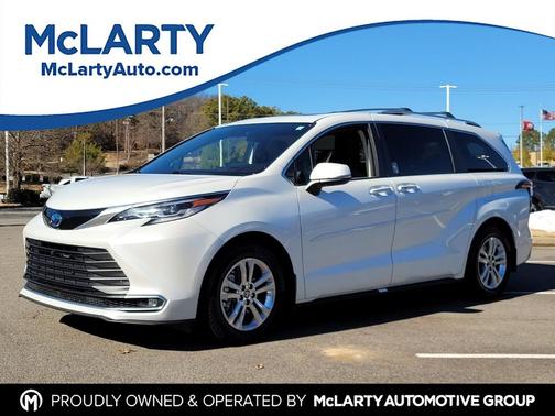 2022 Toyota Sienna Platinum