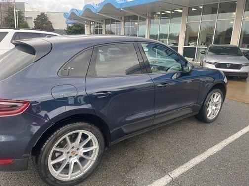 2017 Porsche Macan Base