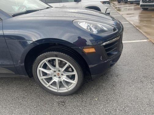 2017 Porsche Macan Base