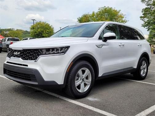 2022 Kia Sorento LX