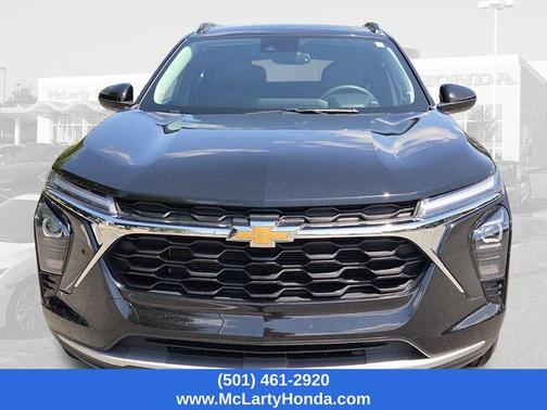 Mosaic Black Metallic 2024 Chevrolet Trax LT