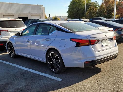 2024 Nissan Altima SR FWD