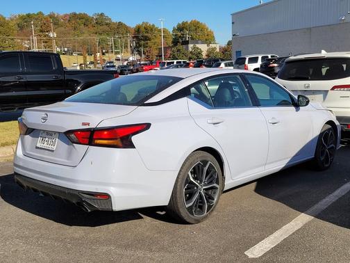 2024 Nissan Altima SR FWD
