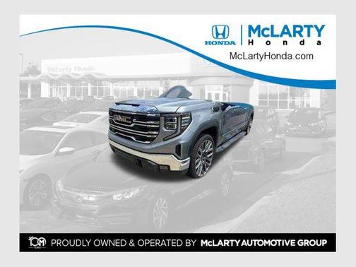 Sterling Metallic 2023 GMC Sierra 1500 SLT