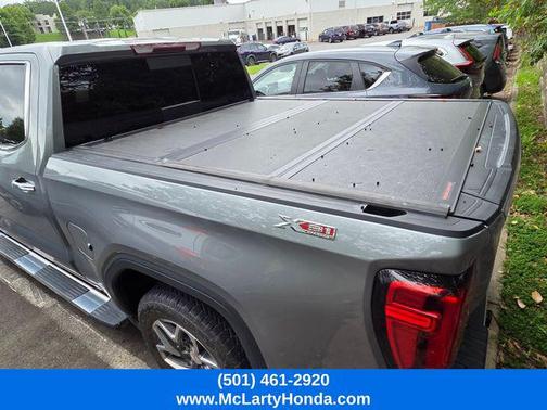 Sterling Metallic 2023 GMC Sierra 1500 SLT