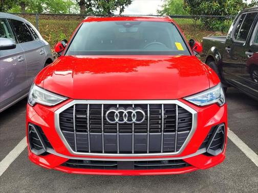 2024 Audi Q3 Premium 45 TFSI S line quattro Tiptronic